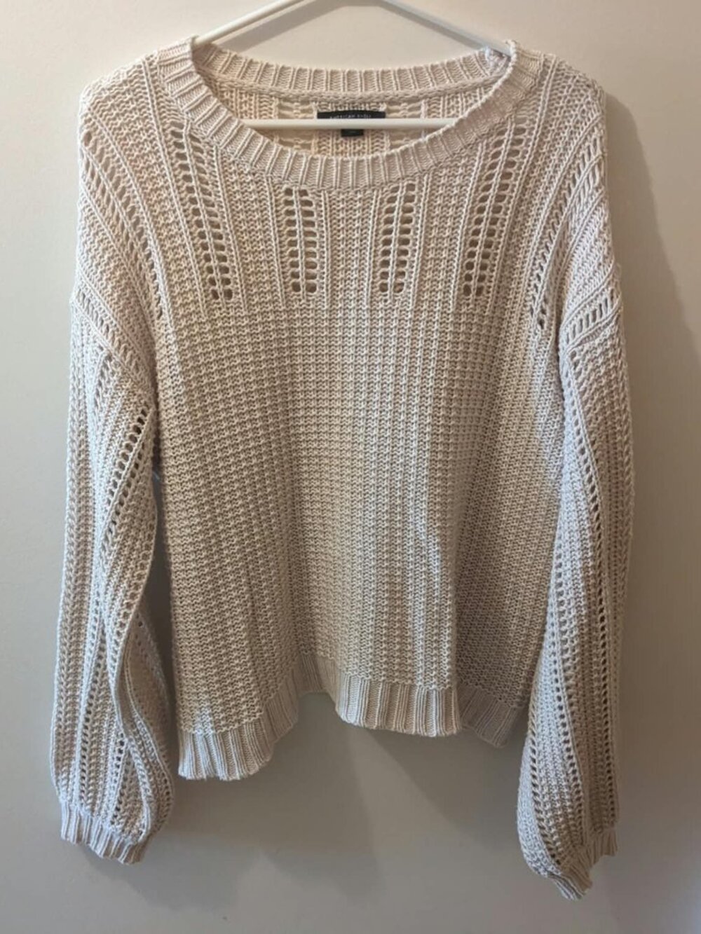 American Eagle Women's Sweater Size M